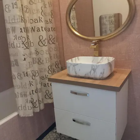 Scarlette Apartment *